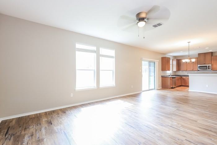 1323 Sunset Farm - Photo 6 of 22