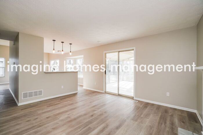 2673 Buggywhip Ln - Photo 5 of 17