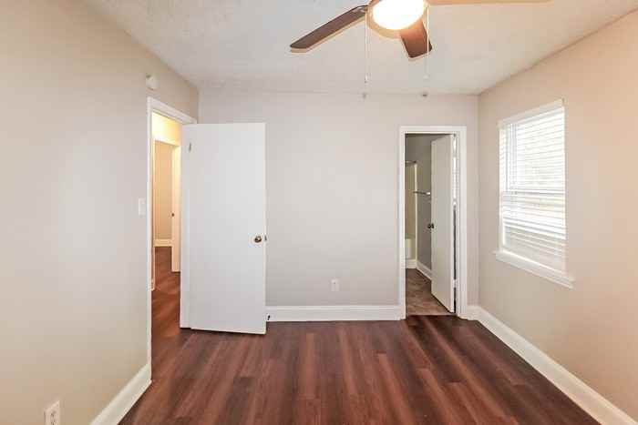 612 Ralph Rd Se - Photo 7 of 16