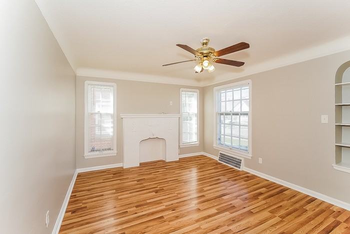 19430 Monterey Ave - Photo 2 of 15