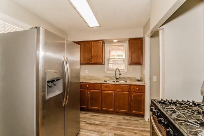 19430 Monterey Ave - Photo 6 of 15