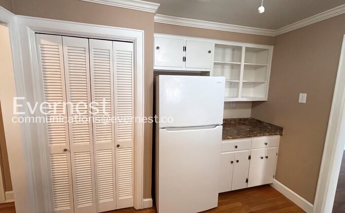 5207 Evitt St - Photo 4 of 36