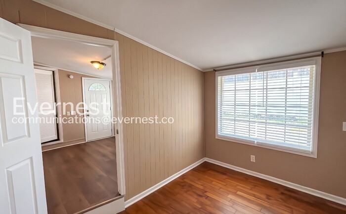 5207 Evitt St - Photo 5 of 36