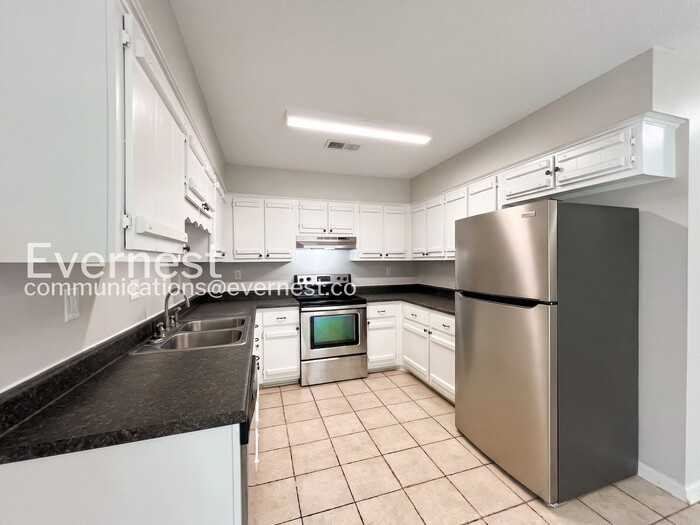 494 Windridge Pt - Photo 6 of 24