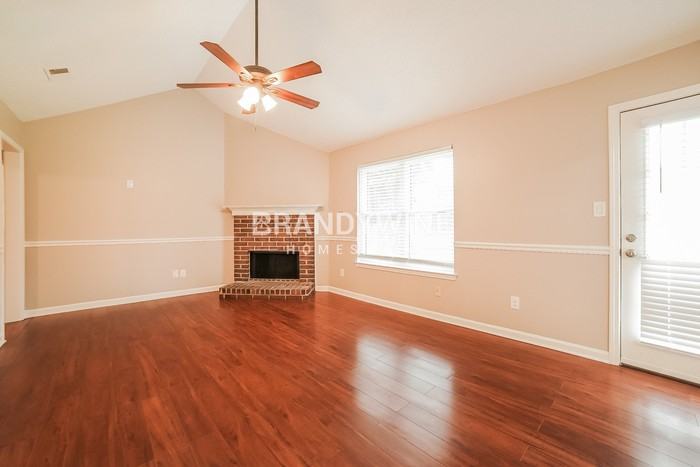 6490 Saddleback Cir - Photo 4 of 20