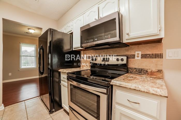 6490 Saddleback Cir - Photo 7 of 20