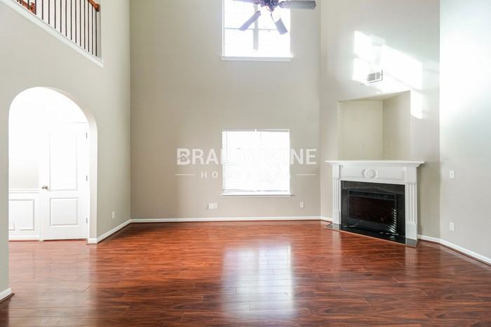 152 Tyre Dr - Photo 4 of 22