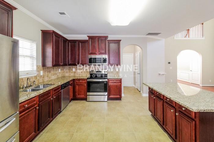 152 Tyre Dr - Photo 5 of 22