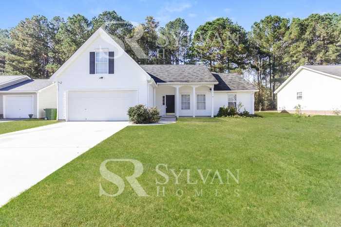 240 Turning Leaf Dr - Photo 2 of 16