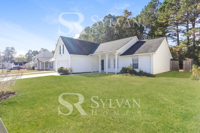 240 Turning Leaf Dr - Photo 3 of 16