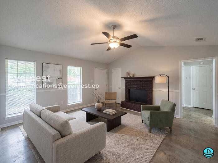 6571 Ashland Dr - Photo 4 of 24