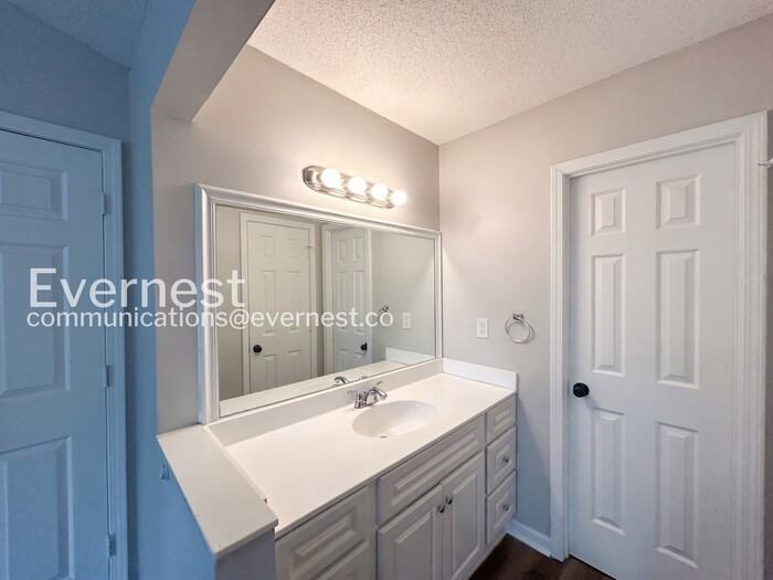 6571 Ashland Dr - Photo 7 of 24