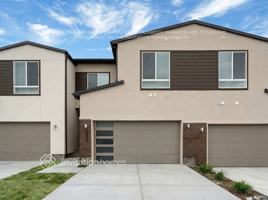 featured image of 6064 W Lower Brook Ln