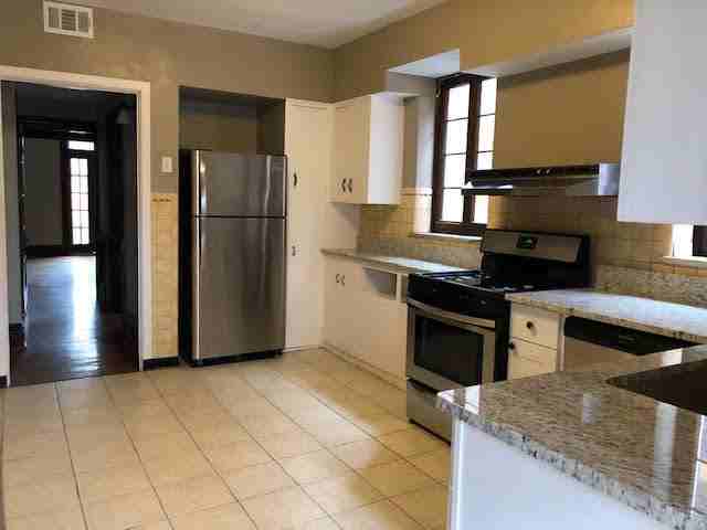 3453 Hartford St #2F - Photo 5 of 8