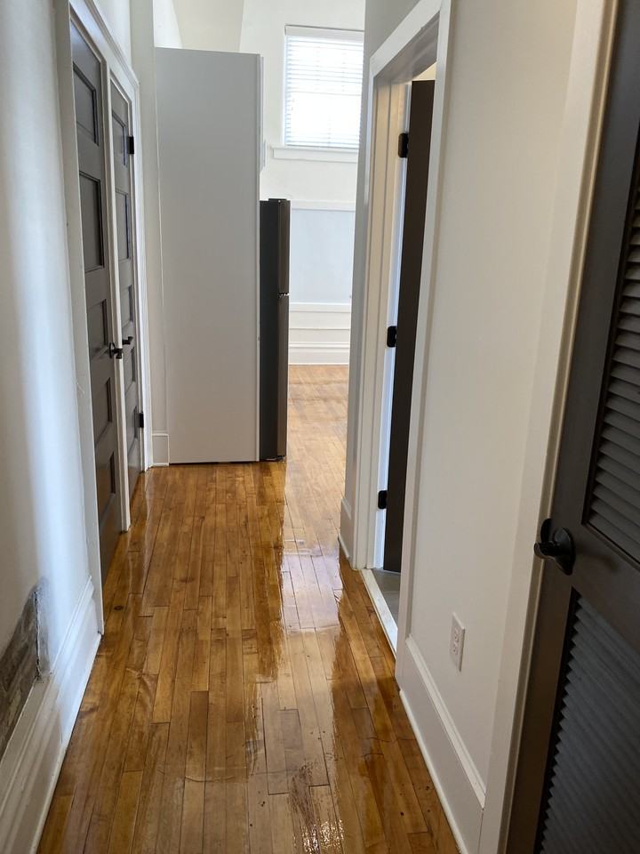 403 W Court St #304 - Photo 3 of 8