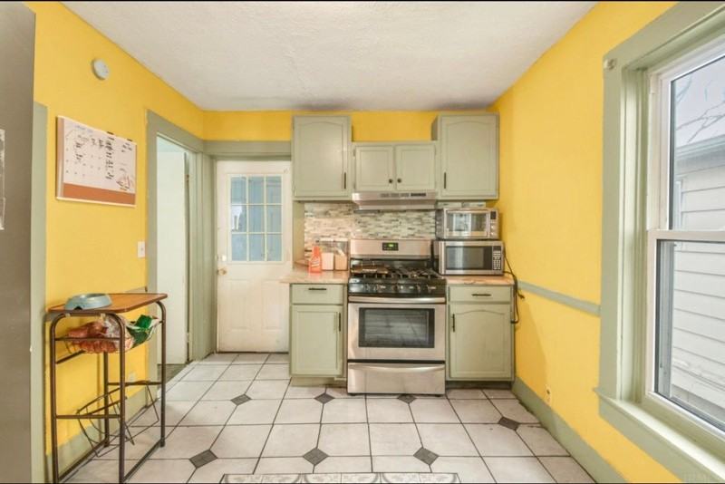 707 W Cleveland Ave - Photo 7 of 10