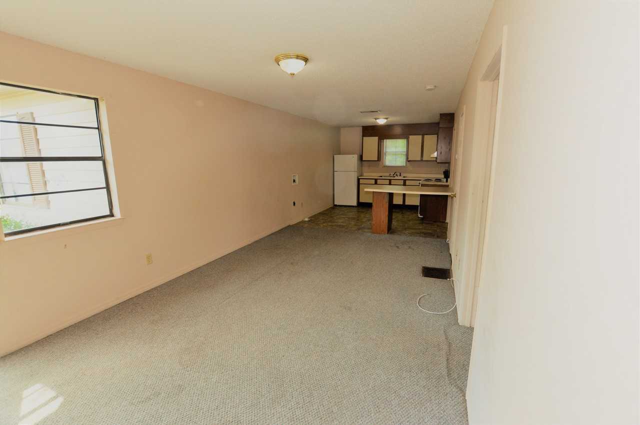 545 Valley St #6 - Photo 2 of 8