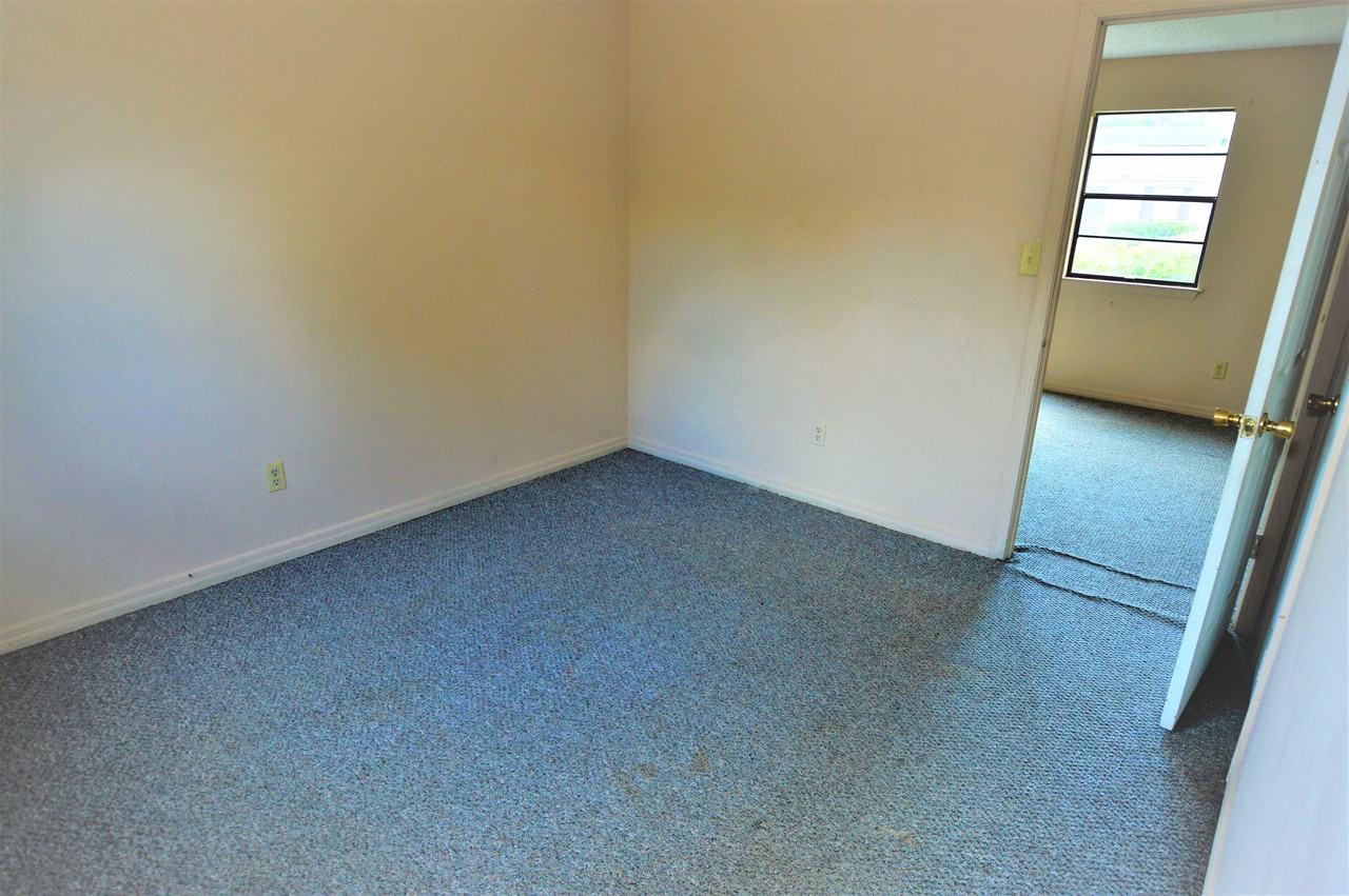545 Valley St #6 - Photo 5 of 8