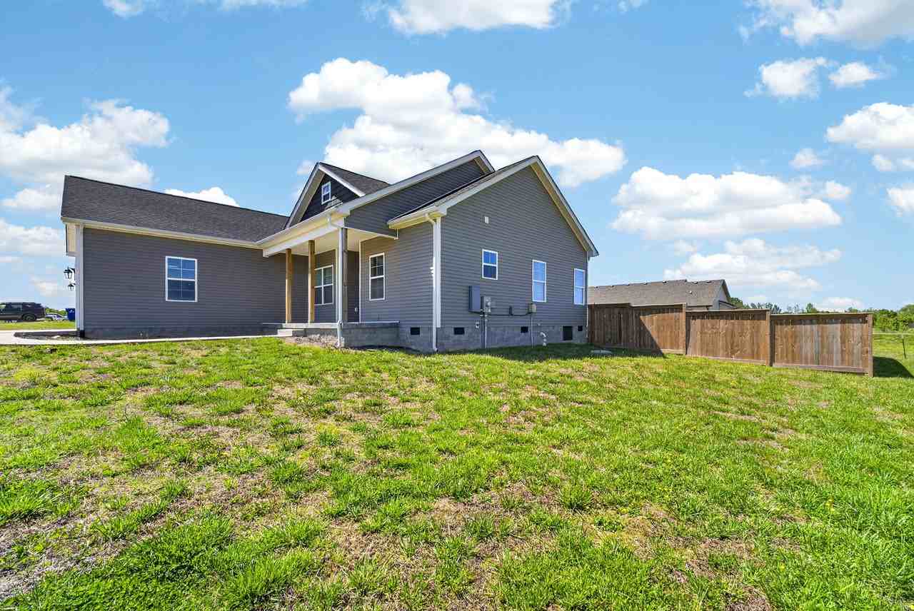 147 Greenbriar Ln - Photo 5 of 24