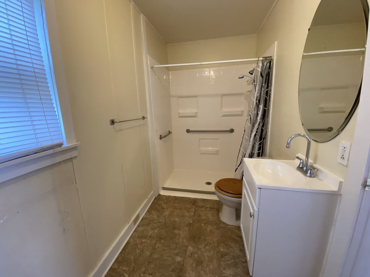 212 Central Ave - Photo 5 of 13