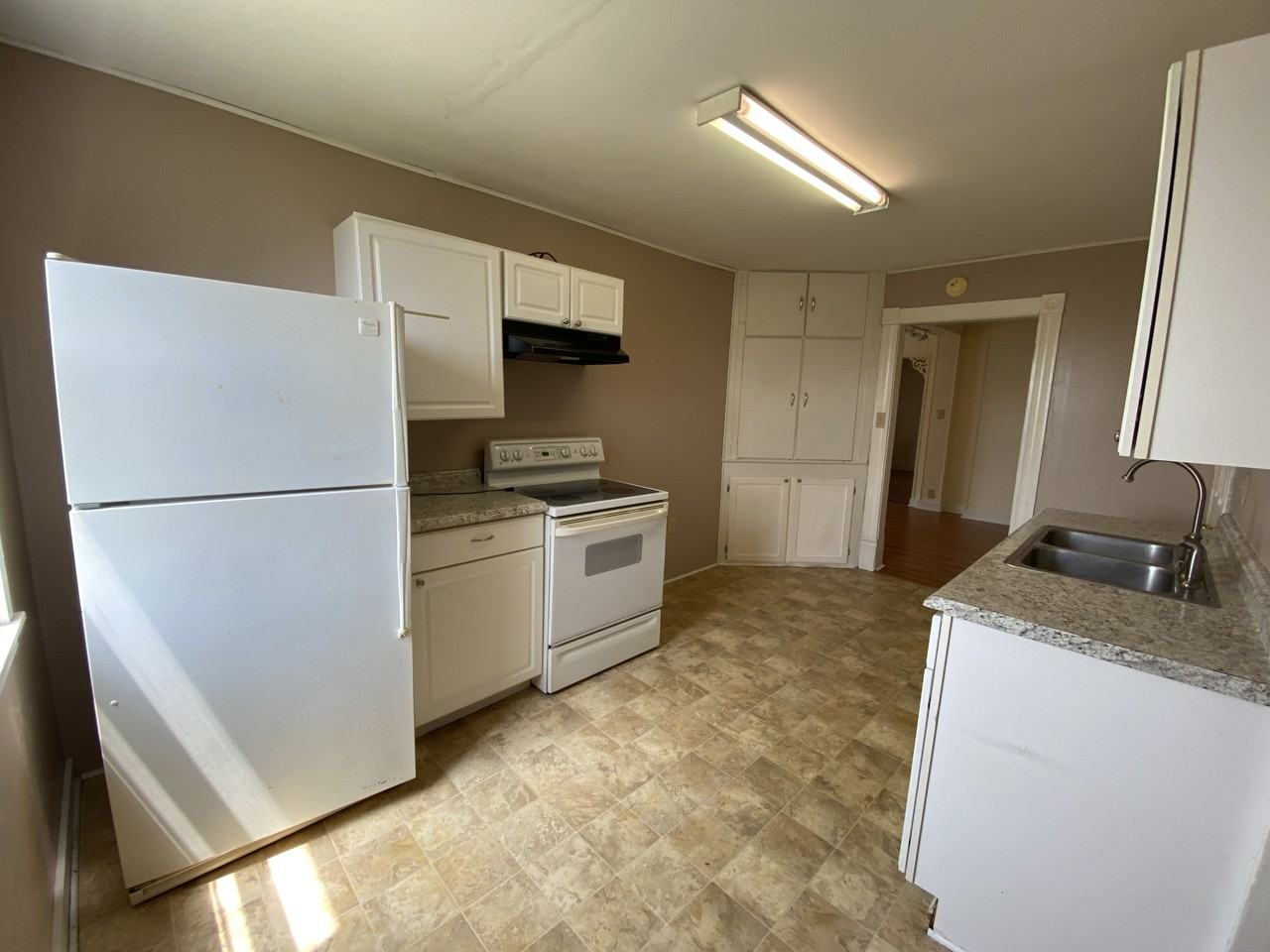 212 Central Ave - Photo 7 of 13