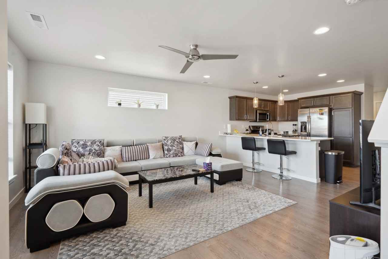 2217 Saint Andrews Dr - Photo 2 of 33