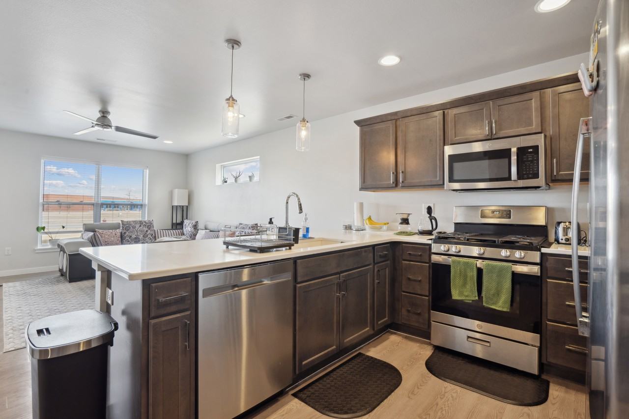 2217 Saint Andrews Dr - Photo 6 of 33