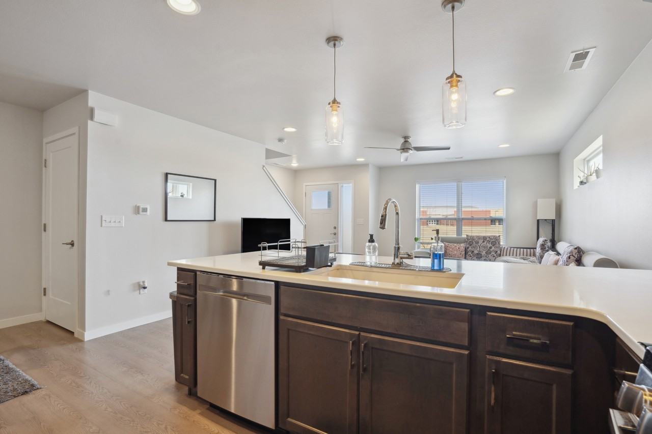 2217 Saint Andrews Dr - Photo 7 of 33