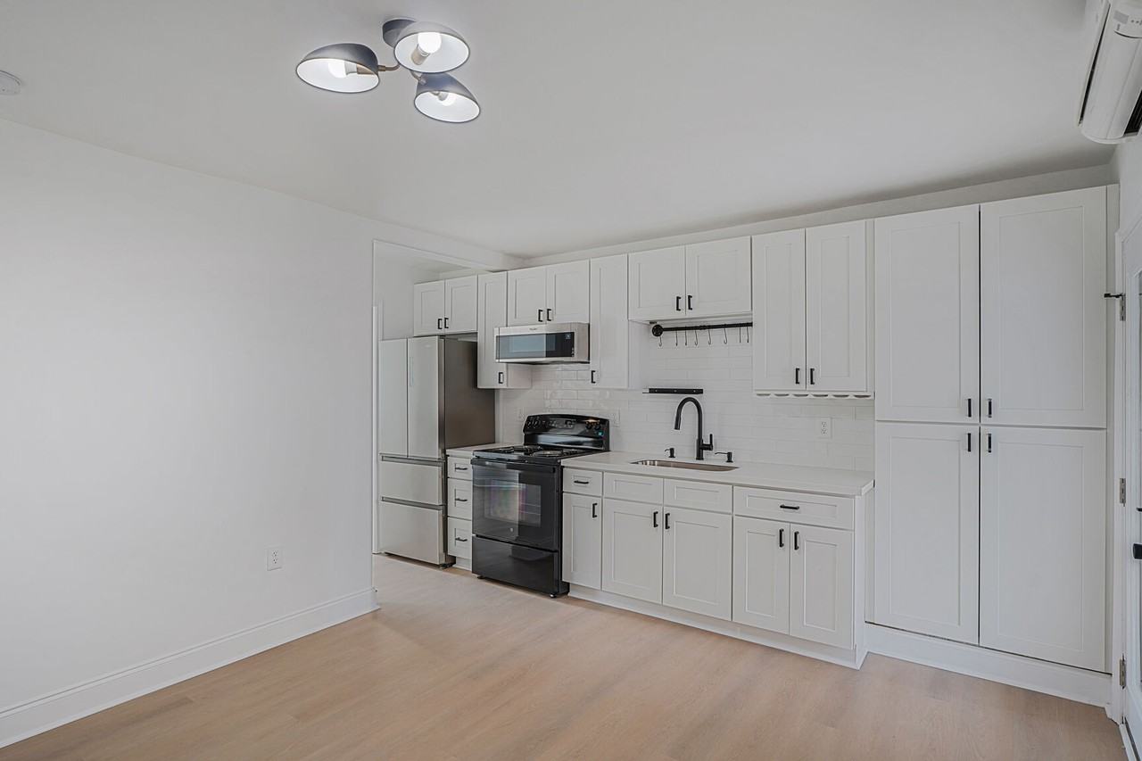 3318 S Saratoga St #103 - Photo 6 of 11