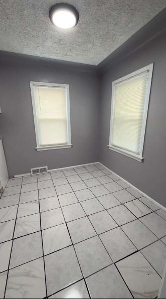 10542 Lanark St - Photo 6 of 12