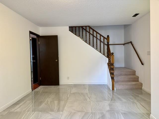 82 West 45th Avenue - Photo 4 of 20