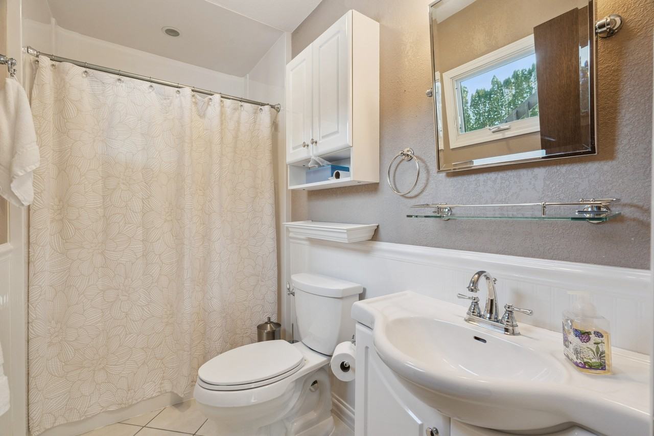 1245 Michelle Ct - Photo 7 of 27