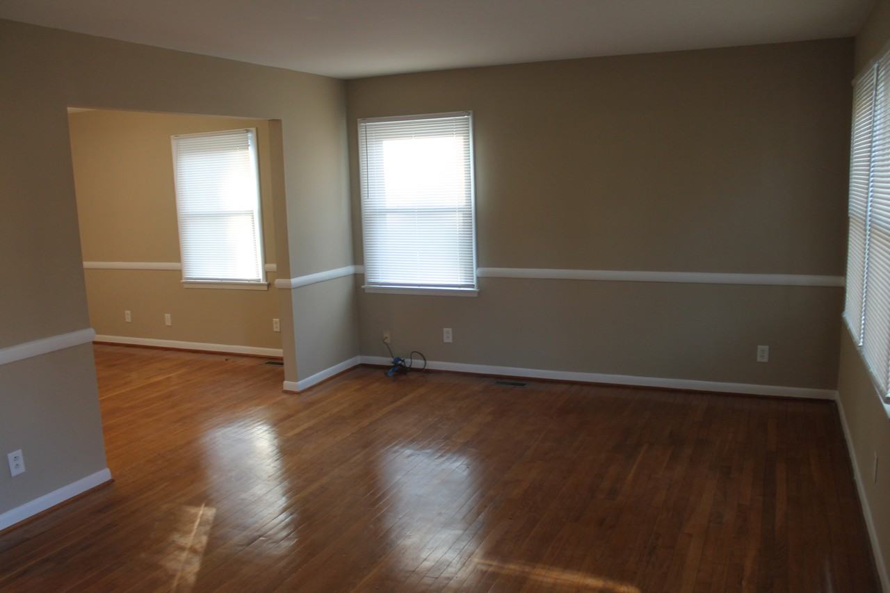 2602 Gibson St Nw - Photo 2 of 10