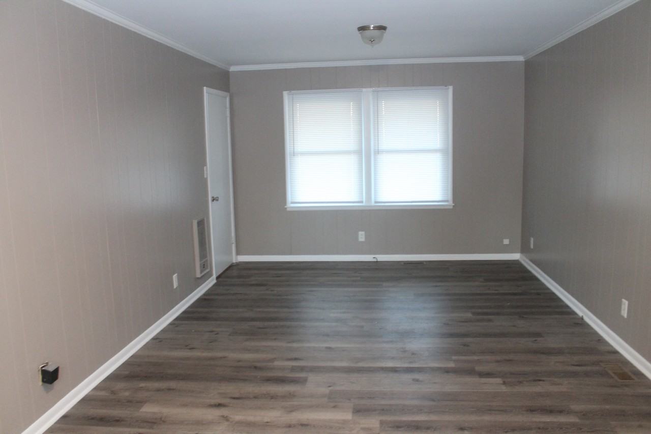 2602 Gibson St Nw - Photo 5 of 10