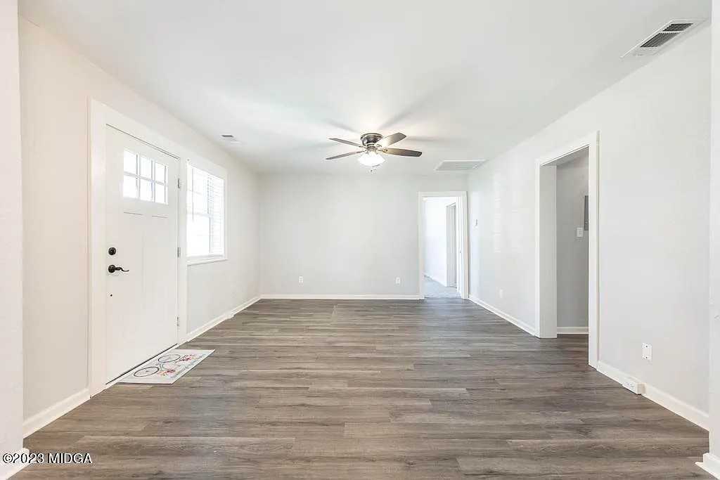 379 Rogers Ave - Photo 2 of 18