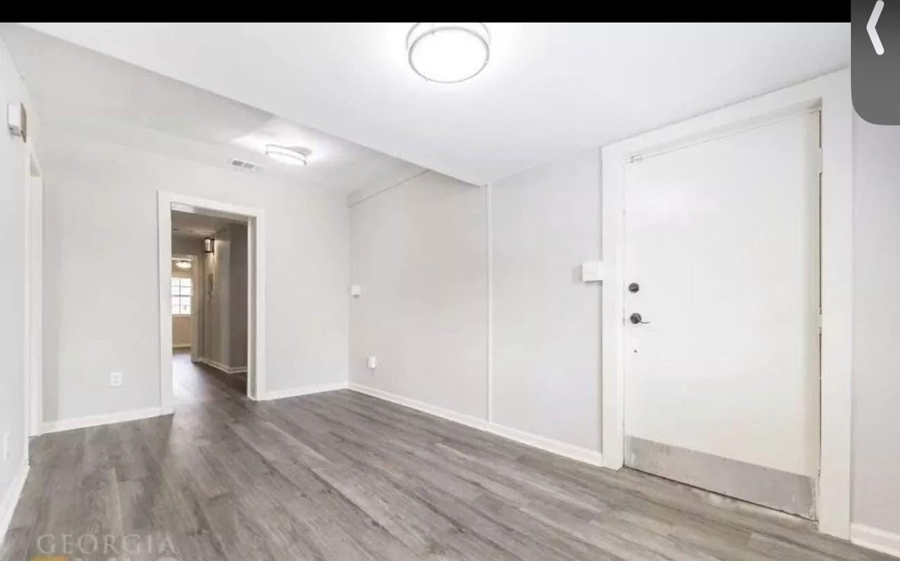 379 Rogers Ave - Photo 6 of 18