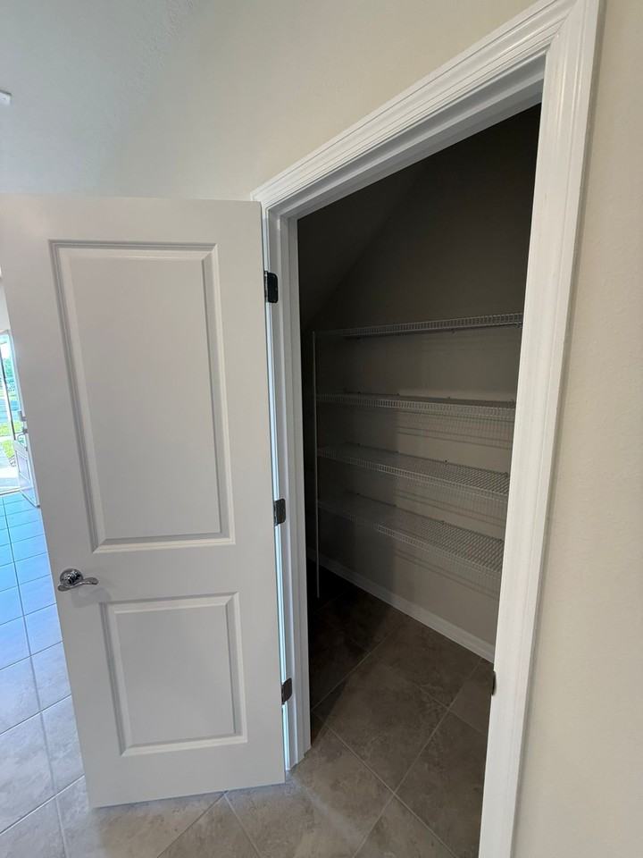 16292 Bright Leaf Rd - Photo 5 of 49