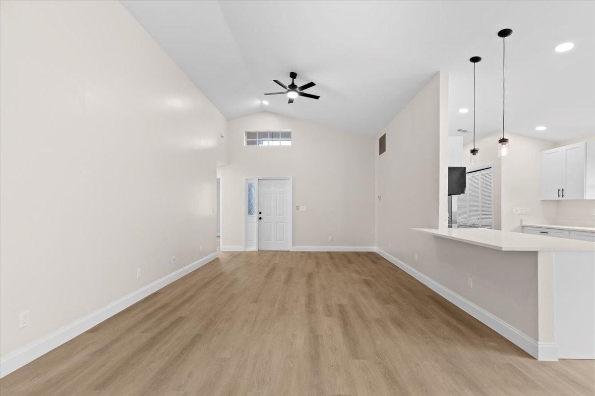 3358 Sabal Springs Blvd - Photo 5 of 26