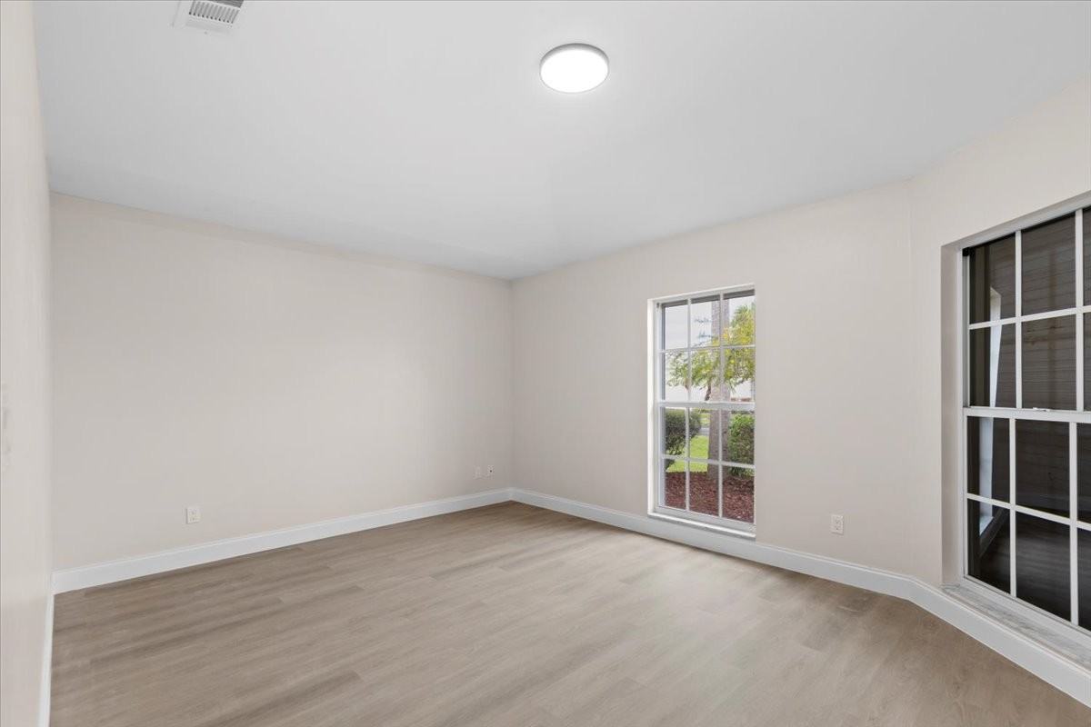 3358 Sabal Springs Blvd - Photo 6 of 26