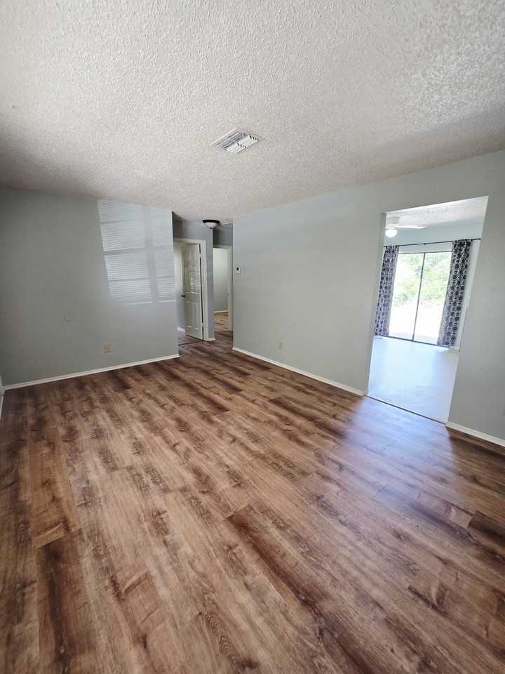 7615 W Fern Pl #7 - Photo 4 of 20