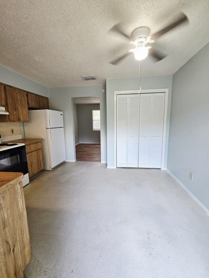 7615 W Fern Pl #7 - Photo 5 of 20