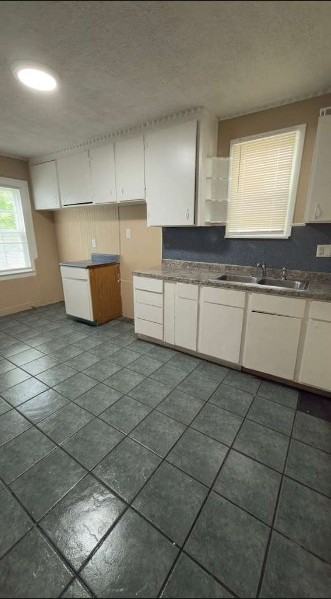 19703 Keating St - Photo 5 of 11