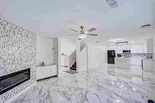 519 Darlene Trl - Photo 2 of 26