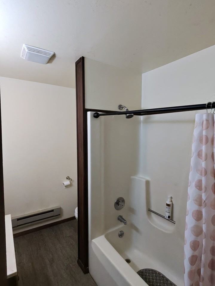 1204 Washington St #A - Photo 2 of 10