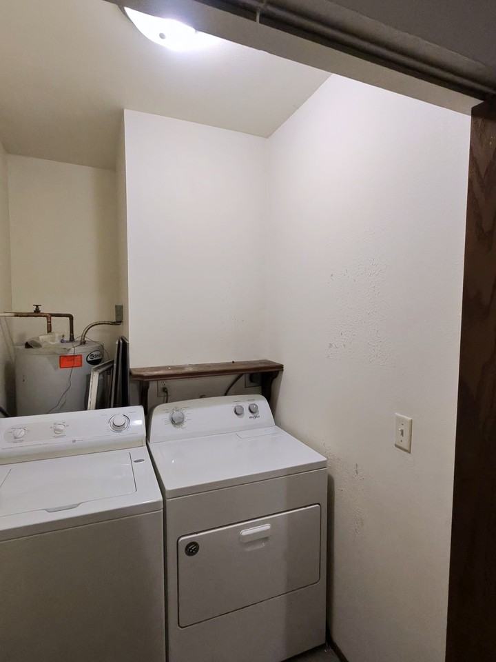 1204 Washington St #A - Photo 4 of 10