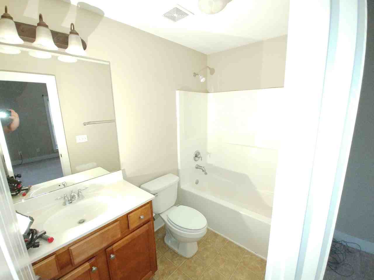 2000 Rossburg Pl - Photo 3 of 12