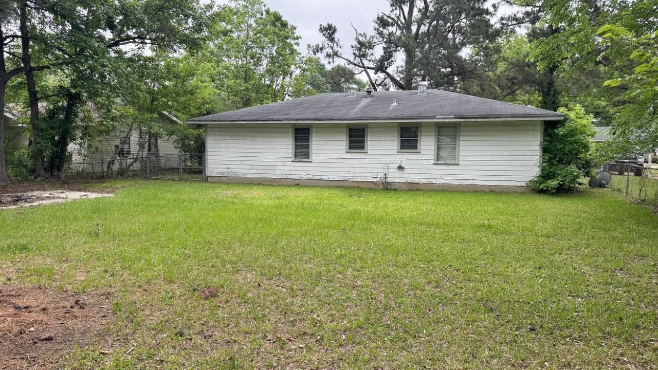 102 Ridge Grove Dr - Photo 3 of 15