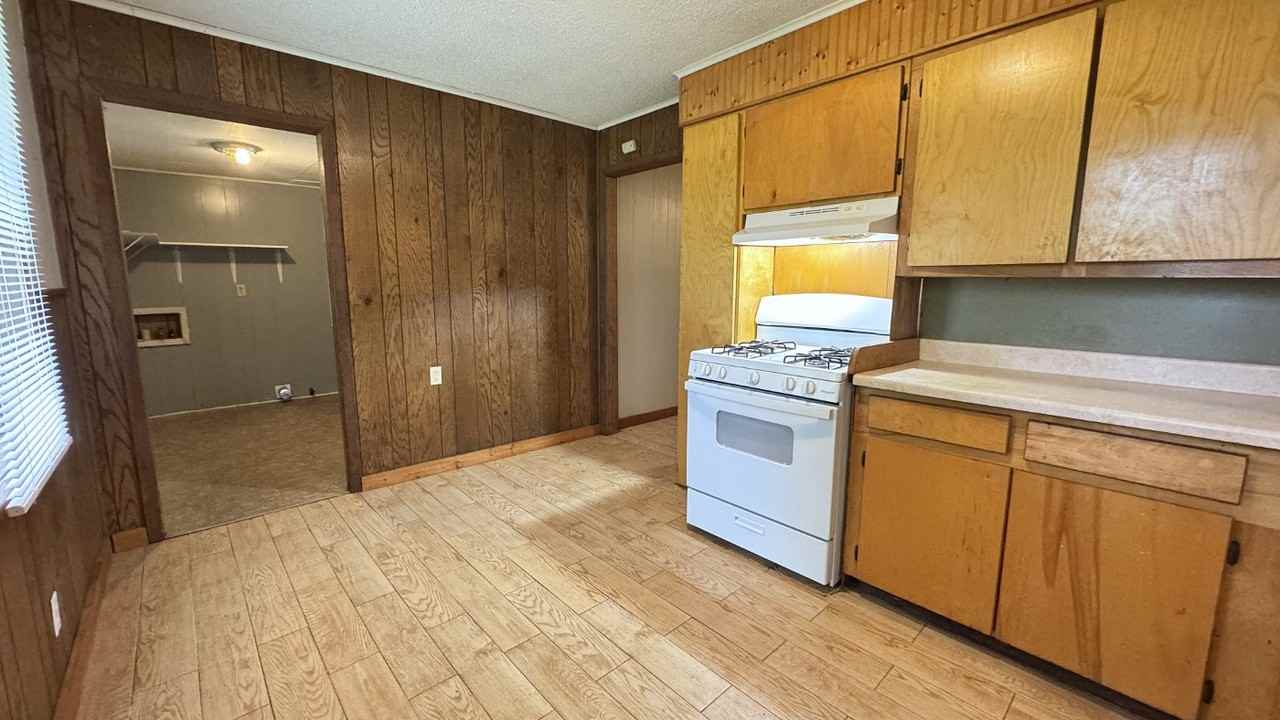 102 Ridge Grove Dr - Photo 6 of 15