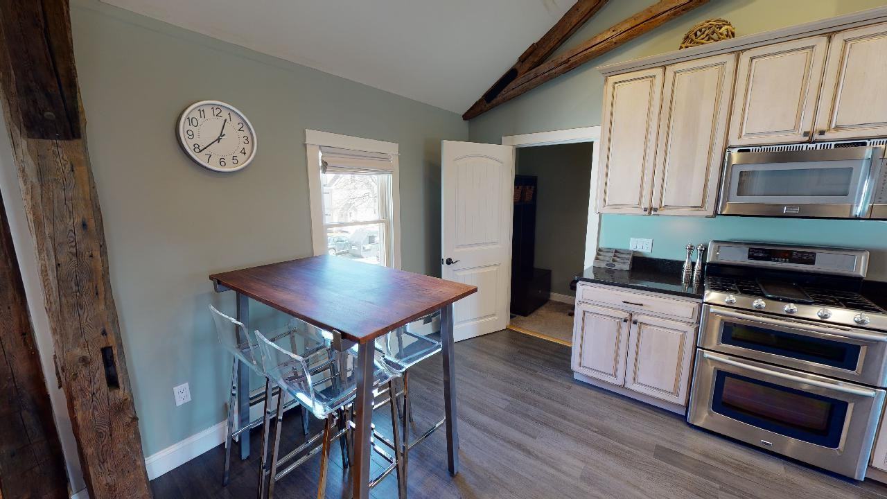 333 State St #B - Photo 5 of 19