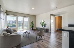featured image of 1641 Nagle Pl